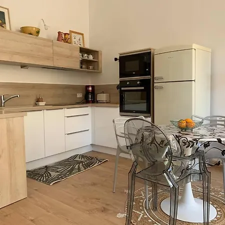 Appartement Capucines, Un Jardin Secret Dans Le Centre Historique à Arles Extérieur photo